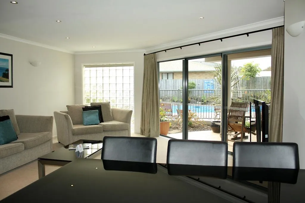 ***** Aparthotel The Reef Beachfront Apartments Mount Maunganui New Zealand