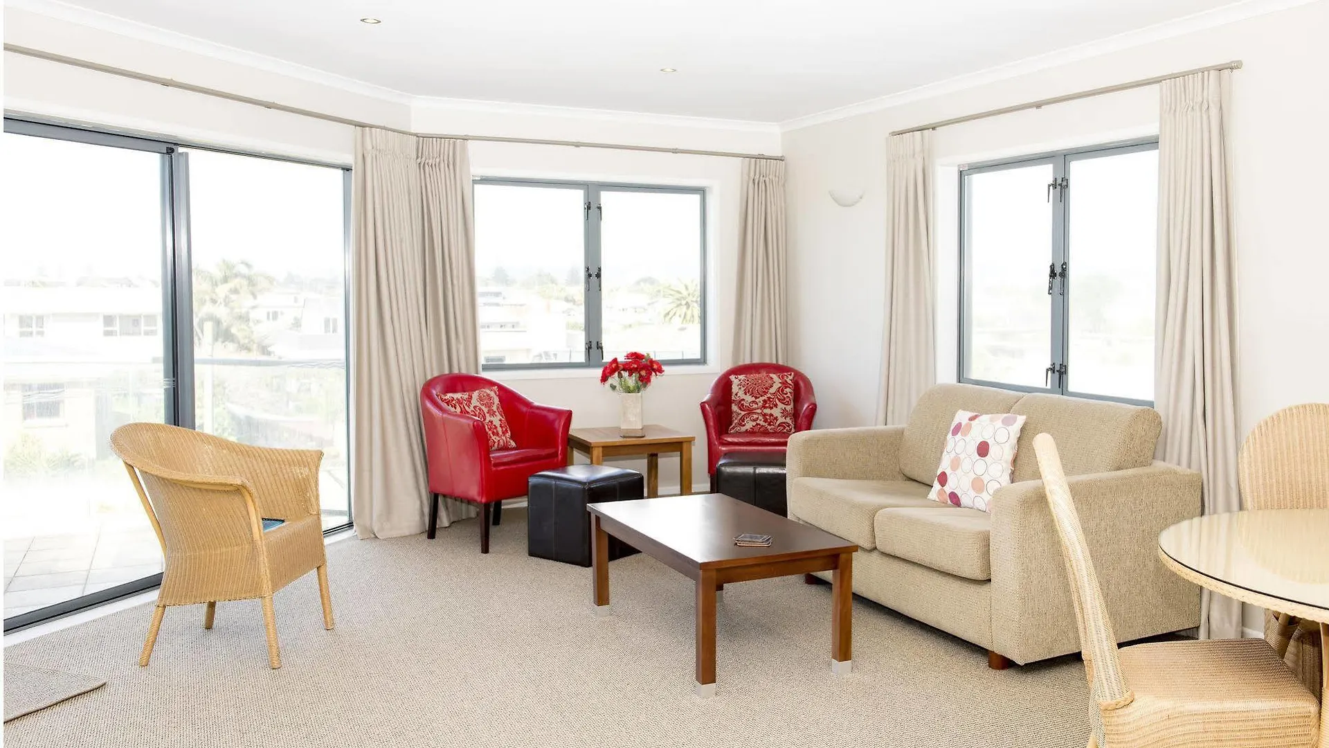 The Reef Beachfront Apartments Mount Maunganui