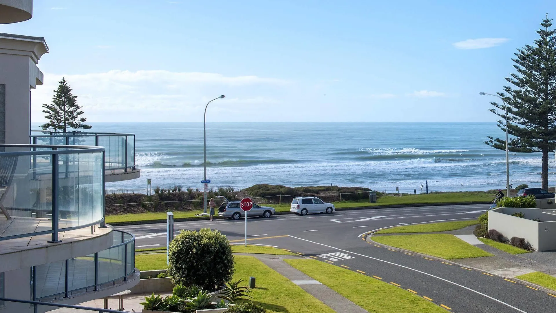 The Reef Beachfront Apartments Mount Maunganui 5*,