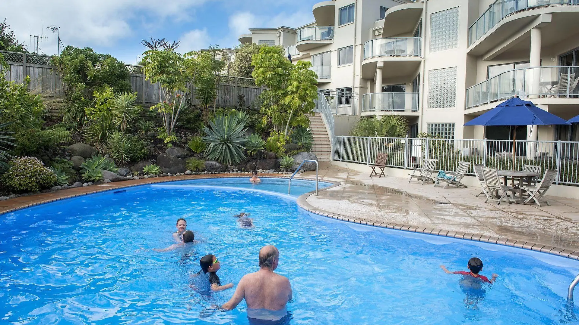 ***** Aparthotel The Reef Beachfront Apartments Mount Maunganui New Zealand